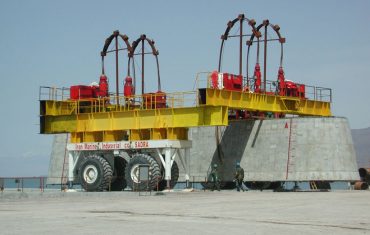 میان گذر دریاچه ارومیه